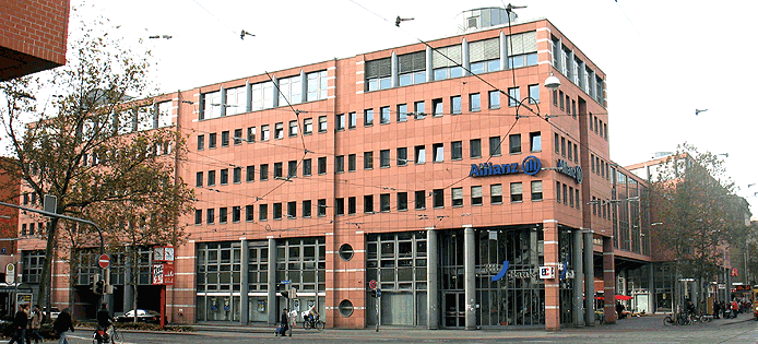 L'Orèal und Vereinte Versicherungen am Kronenplatz, Karlsruhe